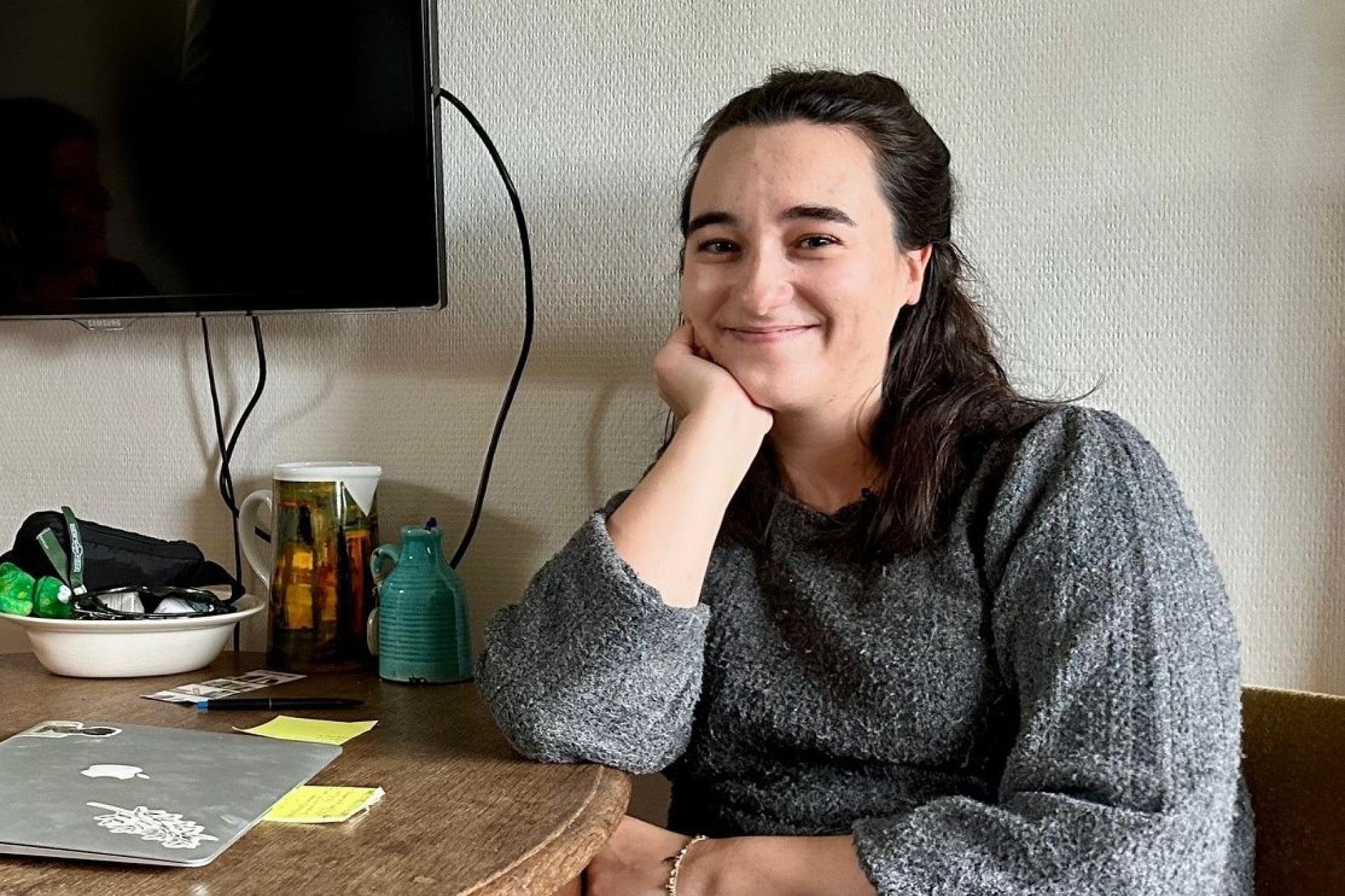 De Italiaanse student Anna Schettin huurt via Hospi Housing een zolderverdieping in stadswijk Laanhuizen.