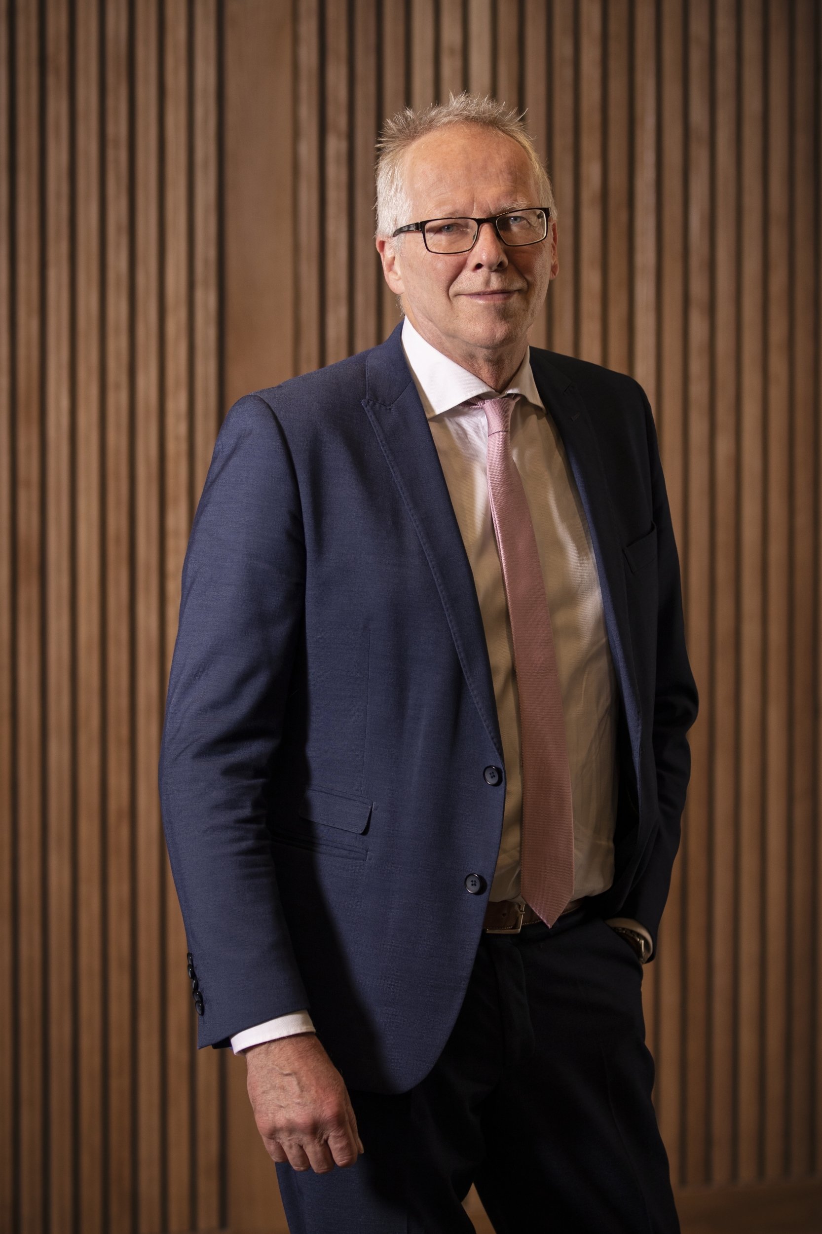 Portret wethouder Philip Broeksma (met stropdas)